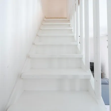 Lighthouse Pool Villa *