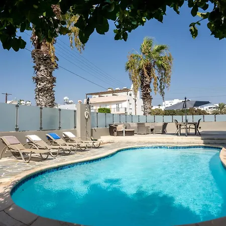 Lighthouse Pool *