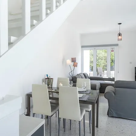 Lighthouse Pool Villa