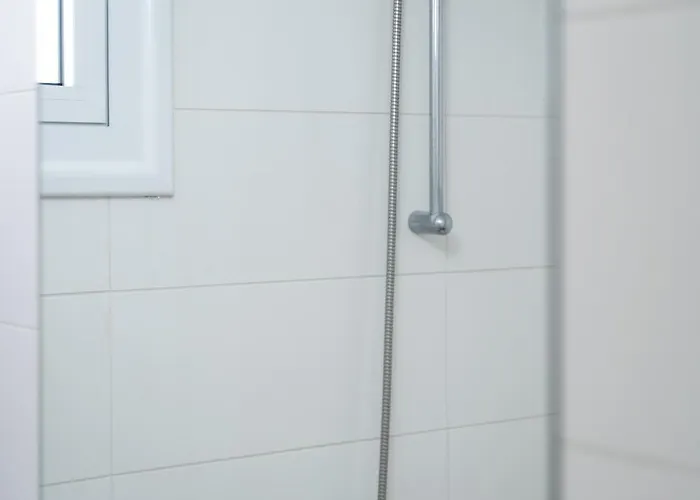 Lighthouse Pool וילה פאפוס